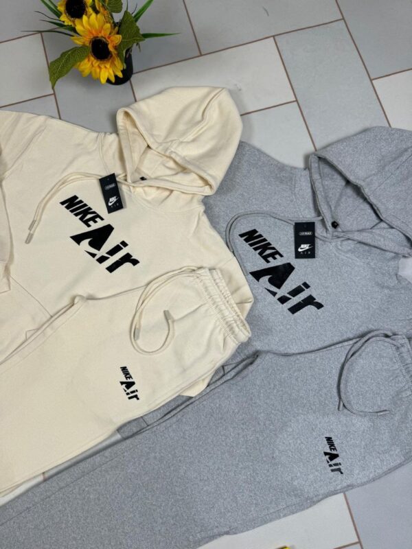 Nlke - Ladies - Image 3