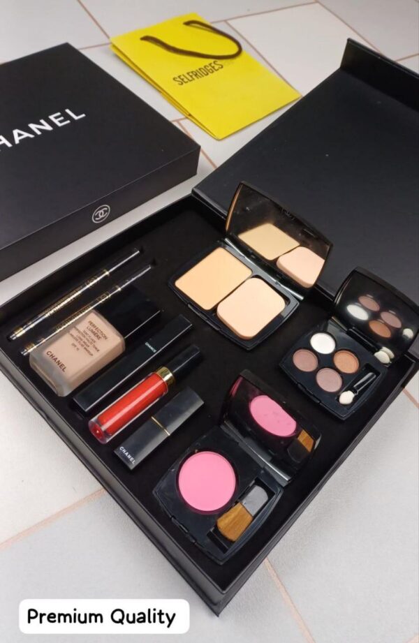 Channel - Makeup