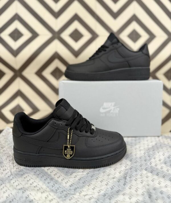 Force 1s - Men - Image 7