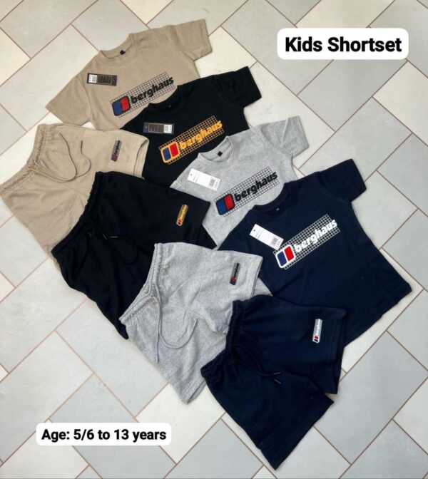 B.e.r.g.h.a..s Kids Shortset
