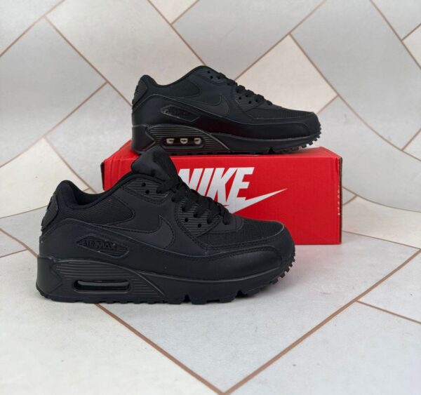 90's Men trainers - Image 7