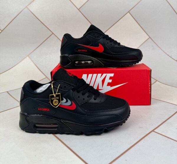 90's Men trainers - Image 3