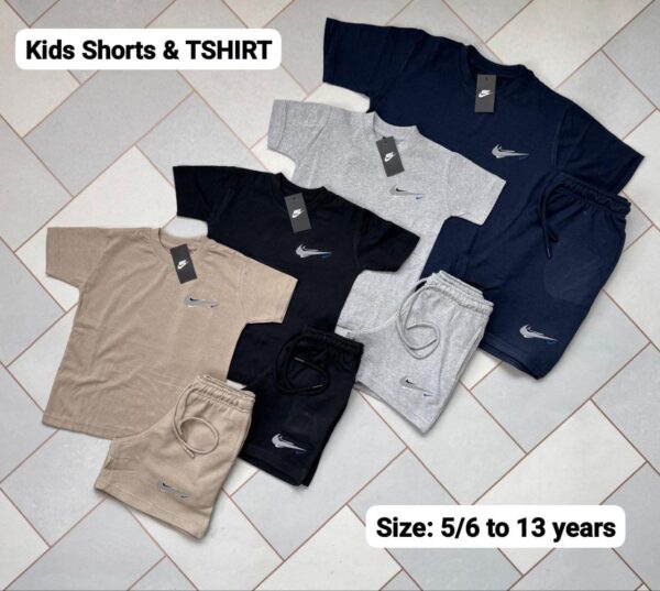 Nlke kids shortset