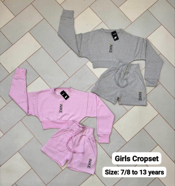 Nlke Girls Crop & shorts set - Image 2