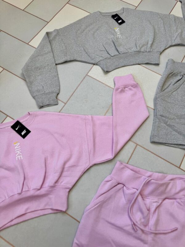 Nlke Ladies Crop Shortset - Image 3
