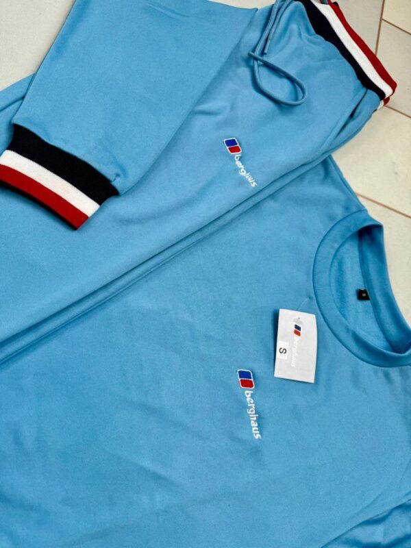 B.e.r.g.h.a.u.s Men Tracksuit - Image 4