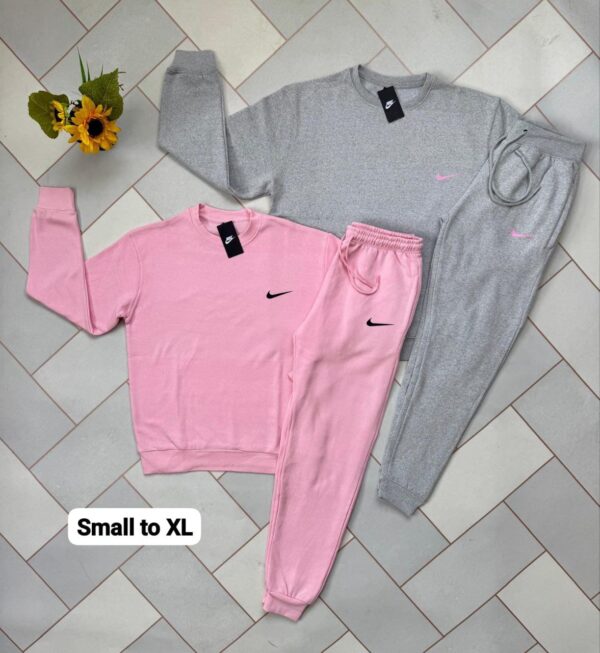 Nlke Ladies Tracksuit