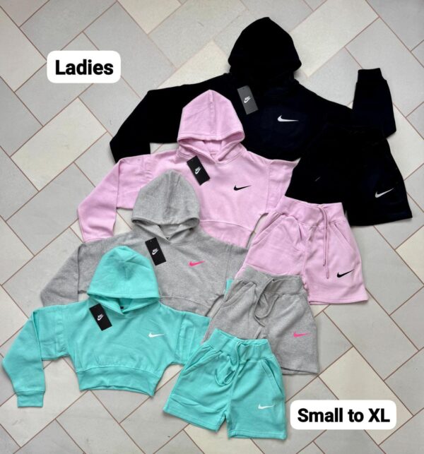 Nlke Ladies Shortset